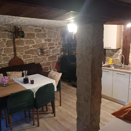 Brnara Kravarica Διαμέρισμα *